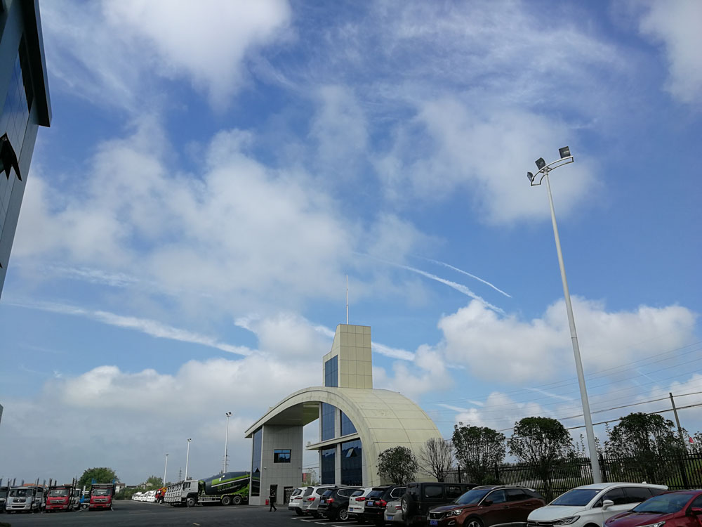 程力重工產(chǎn)品“精工制造、精益求精”——外貿(mào)出口客商不期而至，訂單紛至踏來(lái)